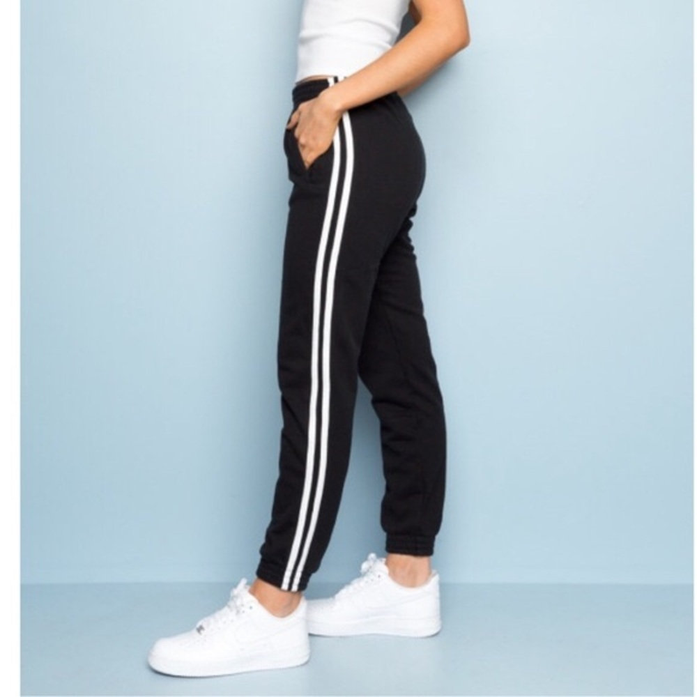 RARE Brandy Melville Black &White Rosa Sweatpants
